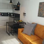 Appartement Vip, With Free Garage Parking Pula