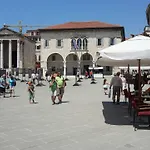 Vip, With Free Garage Parking Appartement Pula