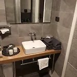 Vip, With Free Garage Parking Appartement *