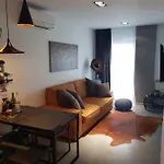 Appartement Vip, With Free Garage Parking Pula