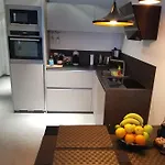 Vip, With Free Garage Parking Appartement *