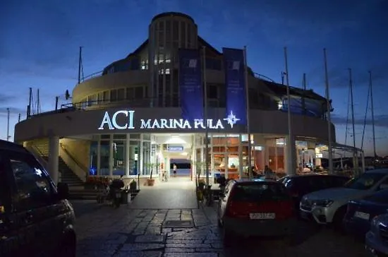 Apartman Vip, With Free Garage Parking *