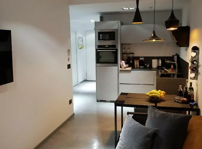 Vip, With Free Garage Parking Apartman Pula