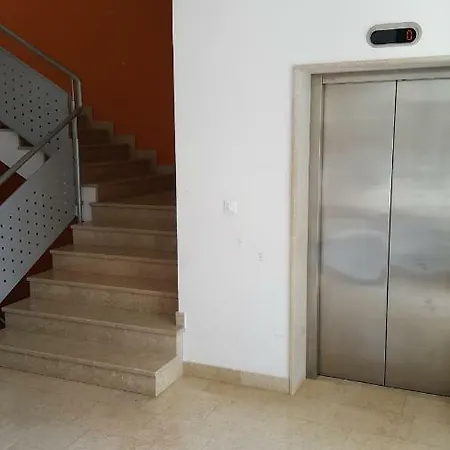 Apartment Vip, With Free Garage Parking