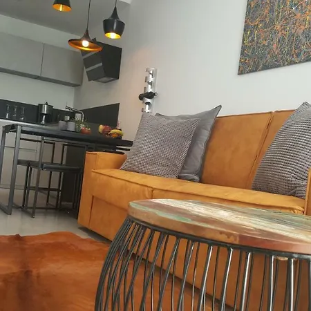 Apartment Vip, With Free Garage Parking Pula