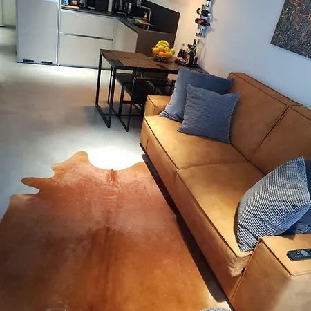 Apartment Vip, With Free Garage Parking